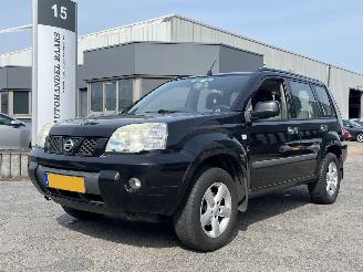 damaged campers Nissan X-Trail 2.0 Comfort 2wd 2005/9
